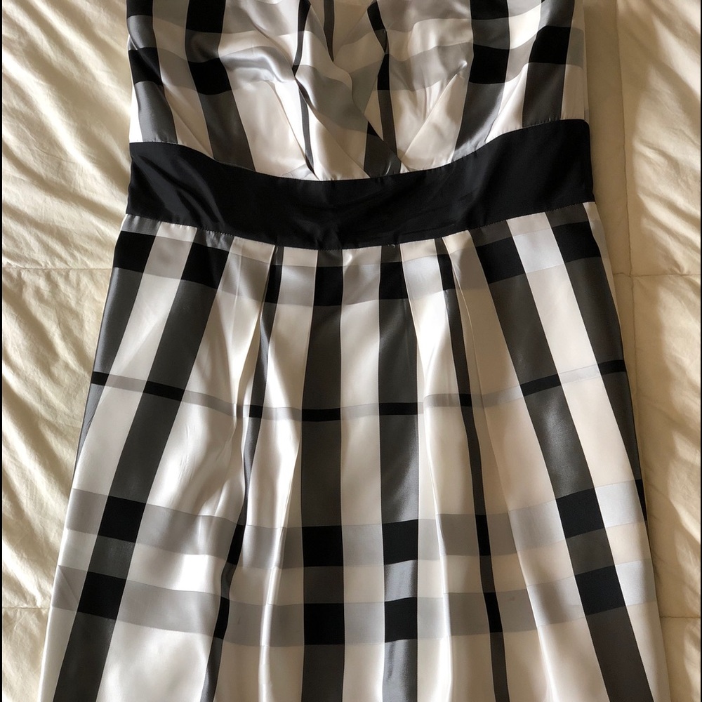 Gently Loved Dress for your next Garden Party!